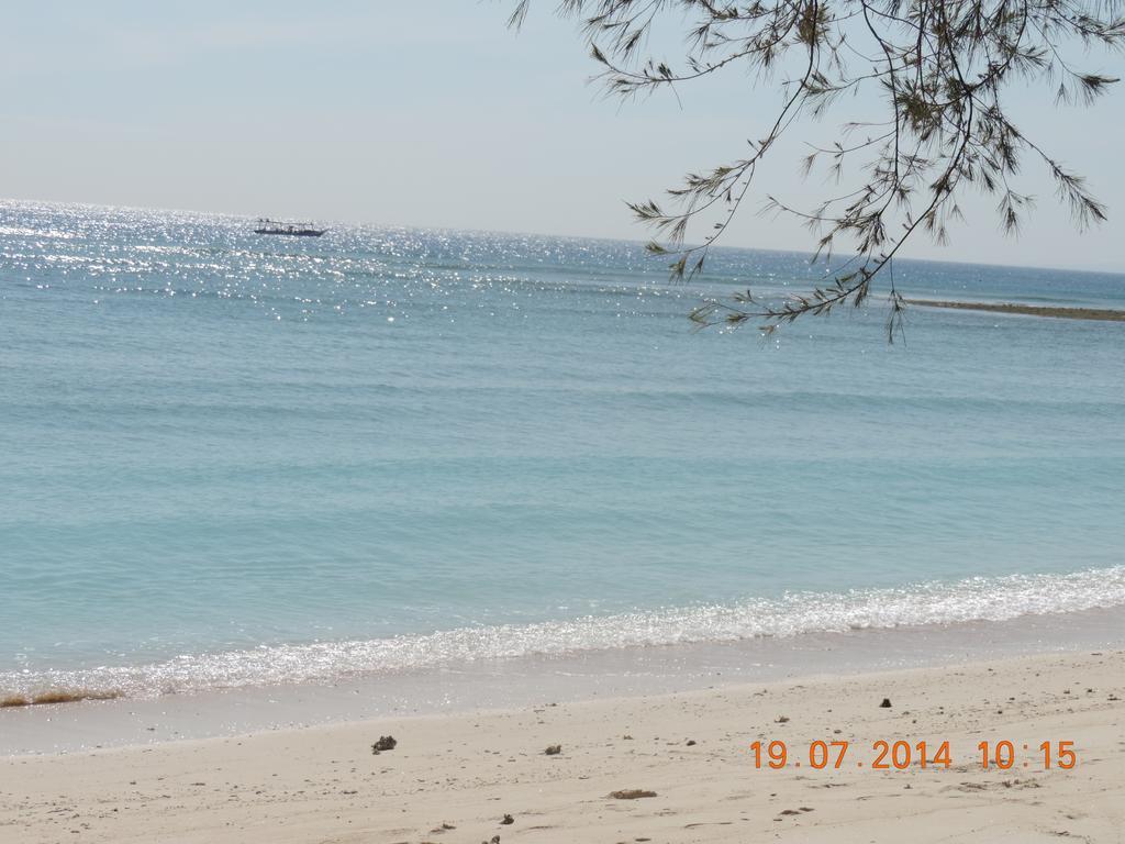 Bluecoral Bungalows Gili Meno Quarto foto